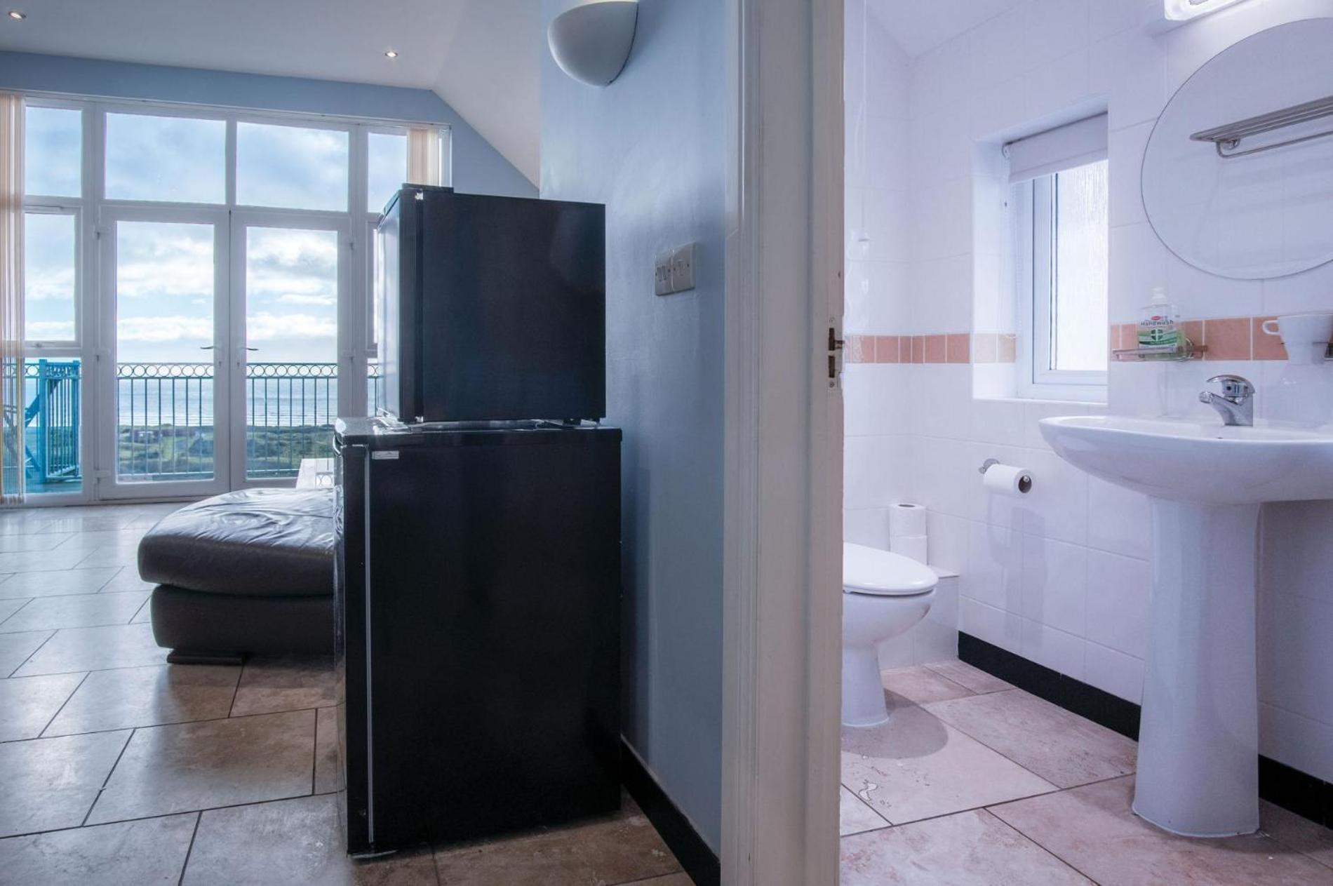 Ewyn Y Don - 2 Bedroom Apartment - Pendine Eksteriør bilde