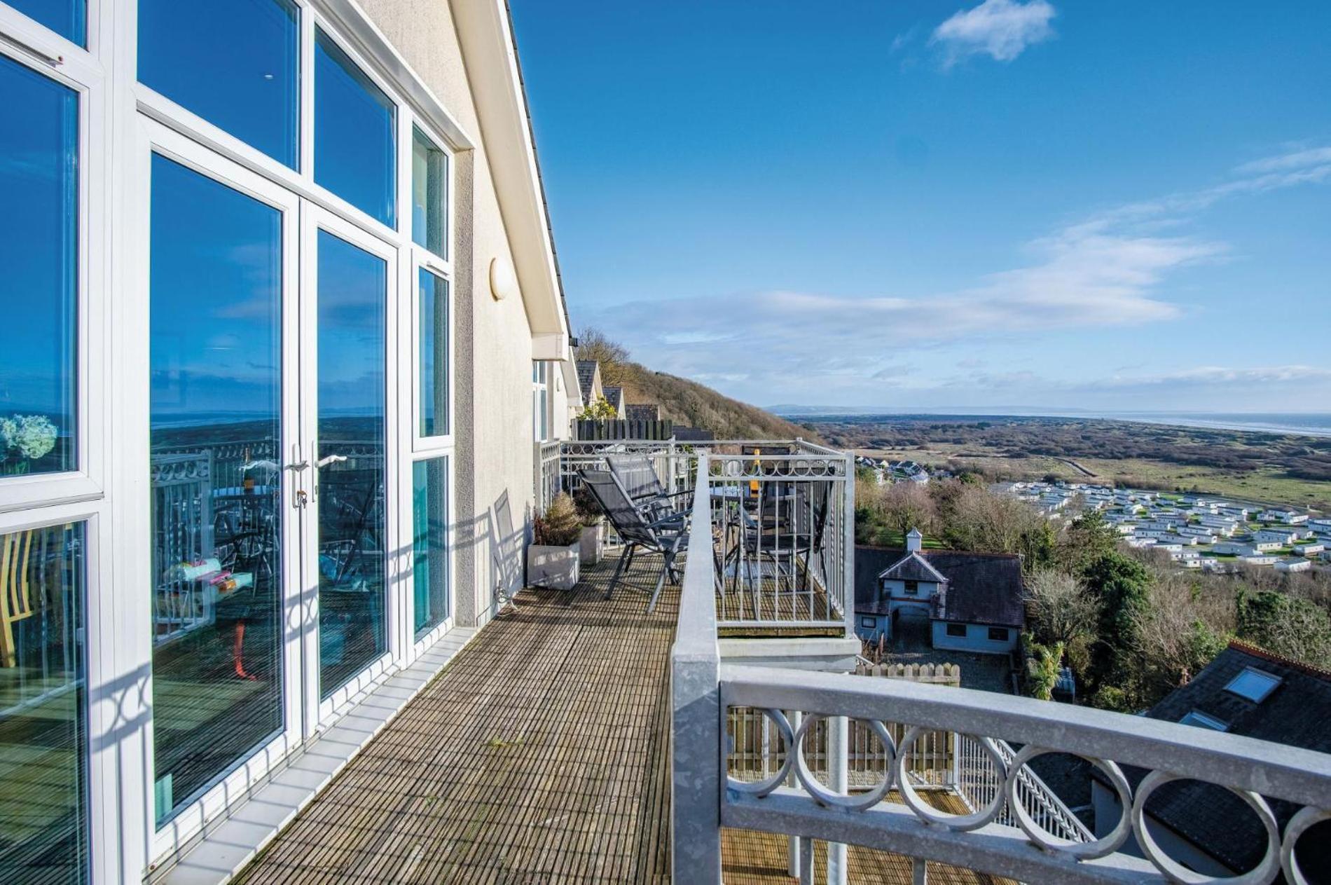 Ewyn Y Don - 2 Bedroom Apartment - Pendine Eksteriør bilde